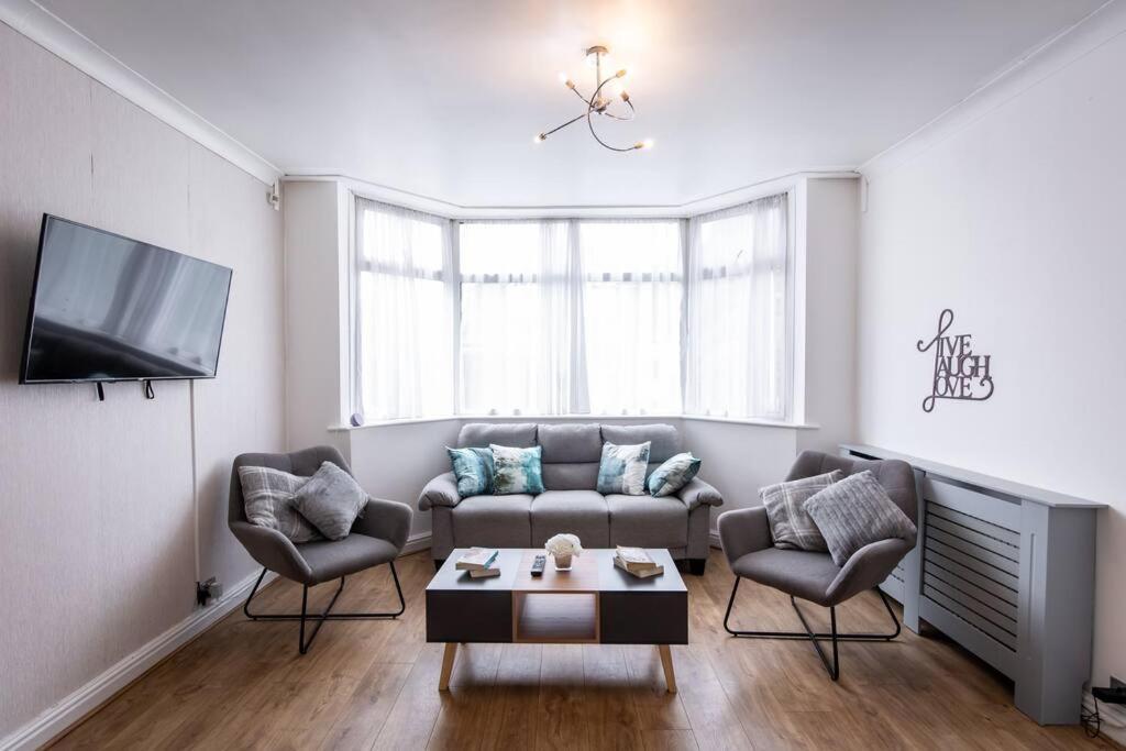 Windsor House 3 Bedrooms Sleeps 8 Manchester Ngoại thất bức ảnh