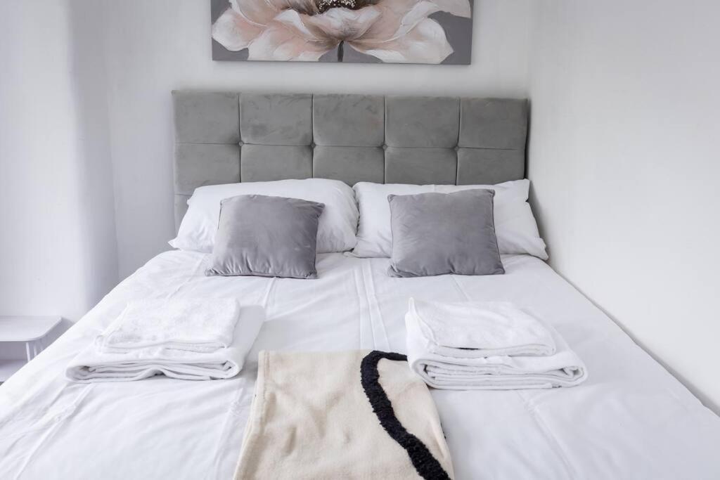 Windsor House 3 Bedrooms Sleeps 8 Manchester Ngoại thất bức ảnh